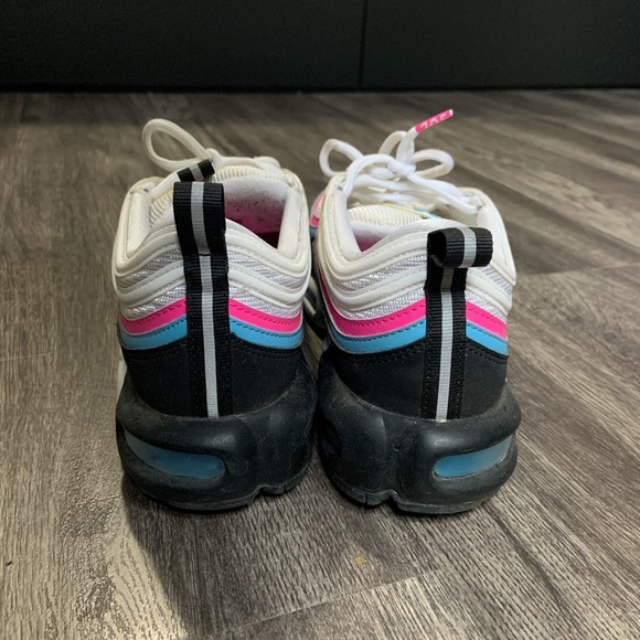 Nike Air Max Plus ‘Miami’ - Picture 3 of 4